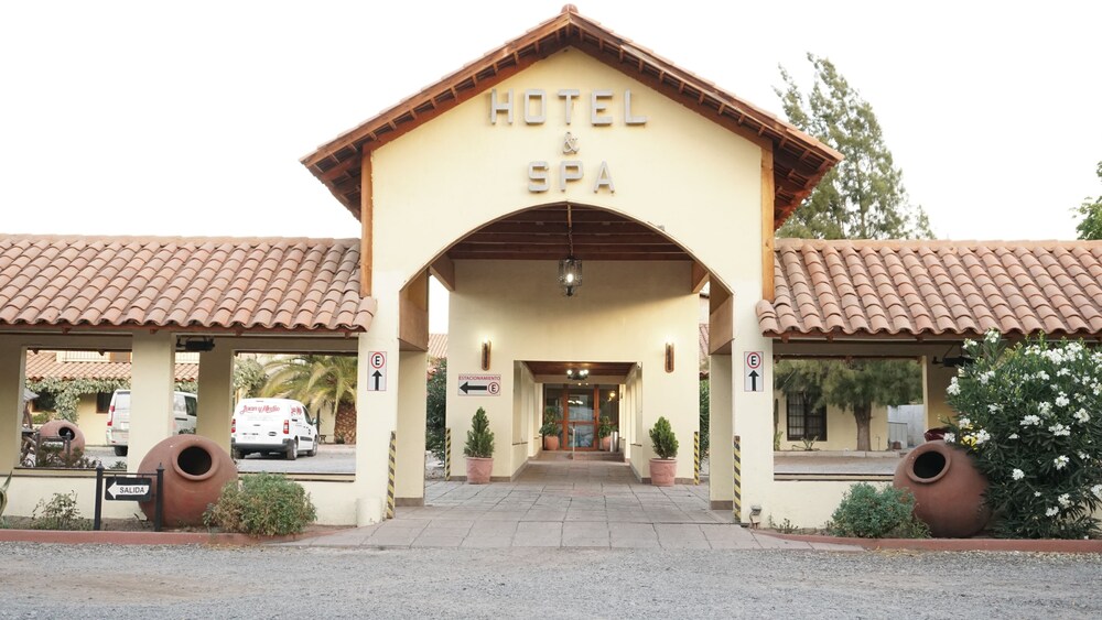 Howard Johnson by Wyndham Rinconada De Los Andes 1/30