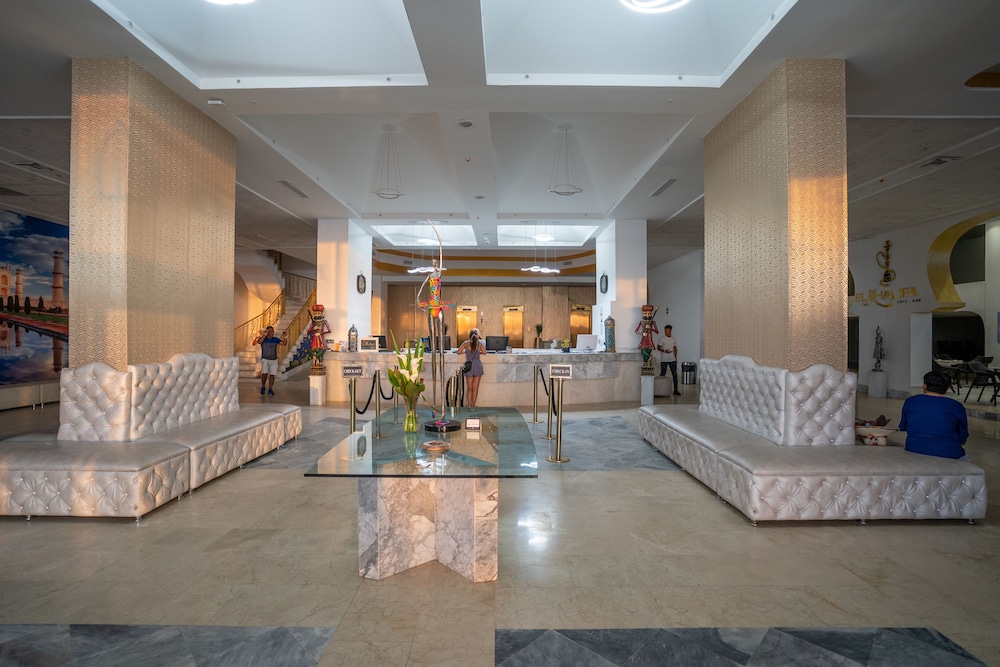 Hotel Cartagena Dubai 24/50