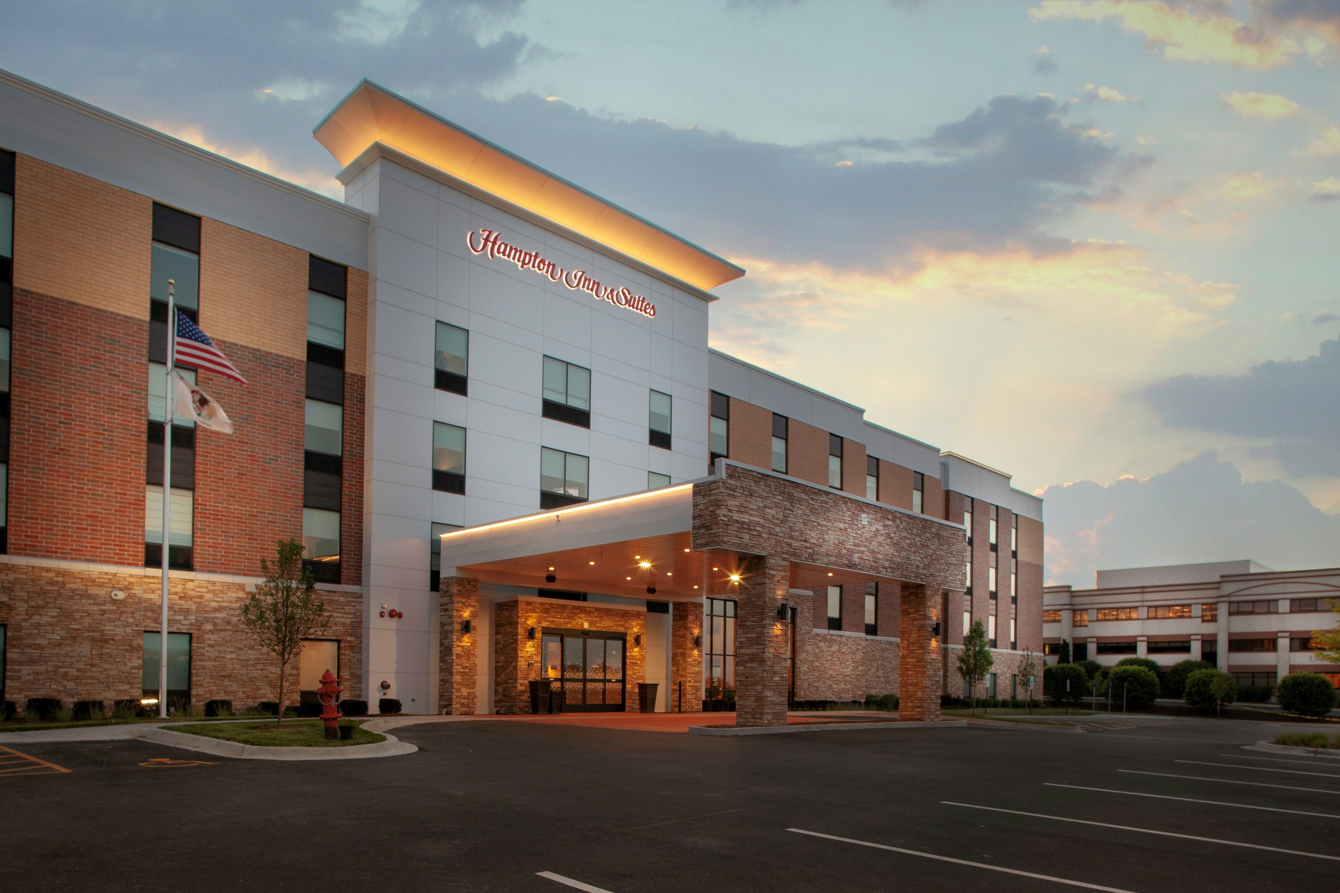 Hampton Inn & Suites Chicago-Burr Ridge 38/39