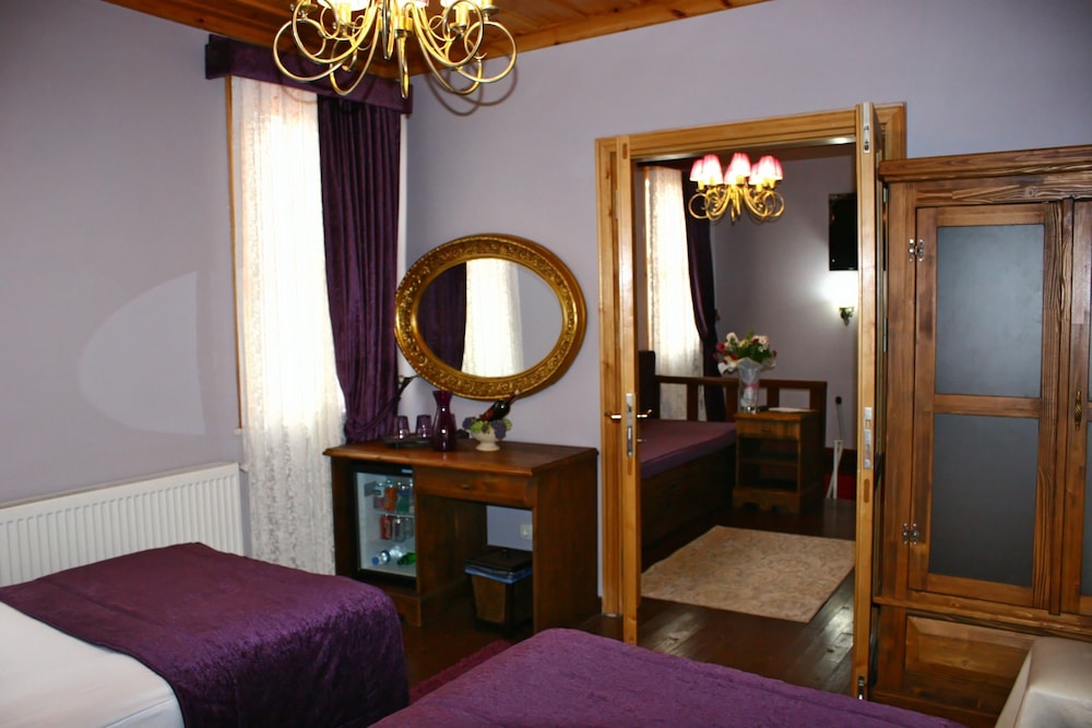 Divas Hotel 60/68