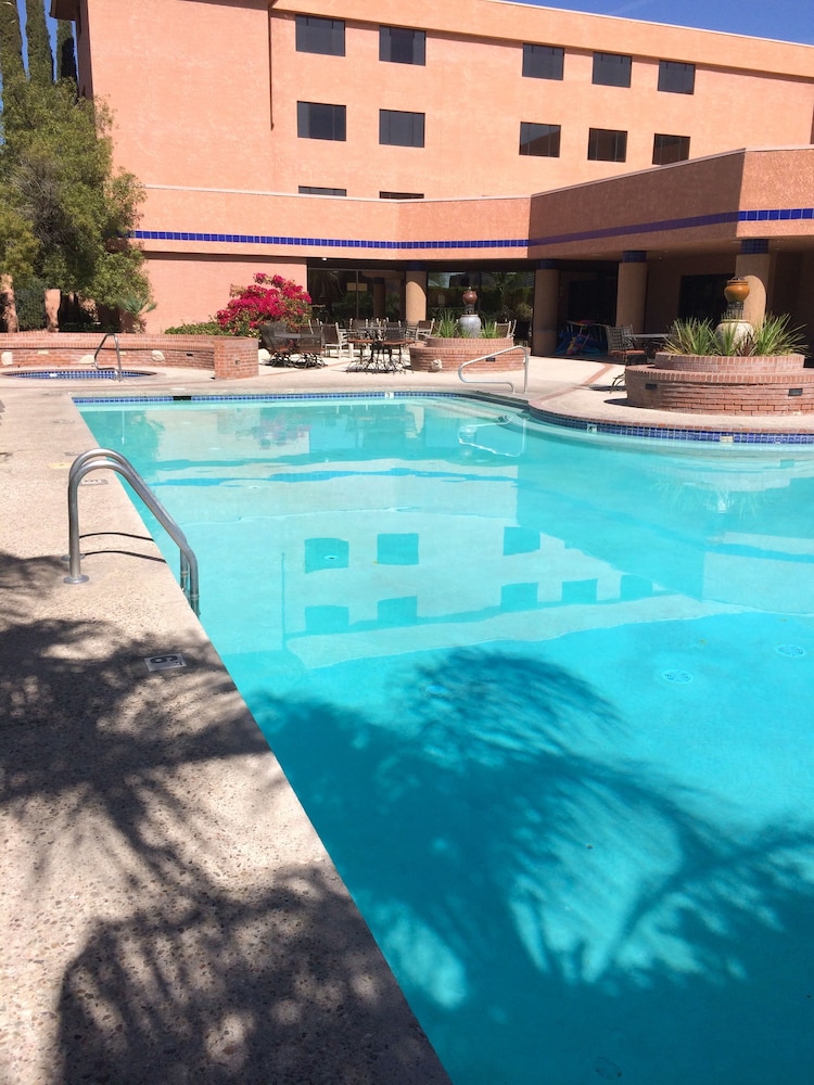 Ramada by Wyndham Viscount Suites Tucson East 4/38