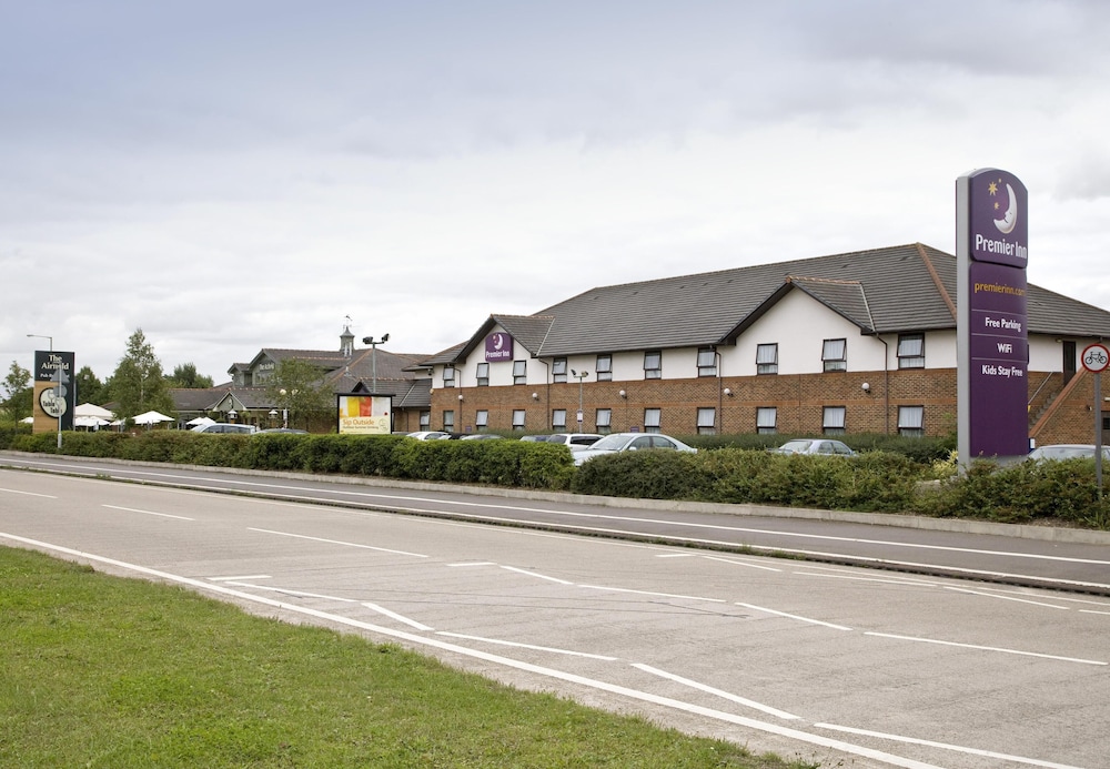 Premier Inn Hatfield in HATFIELD