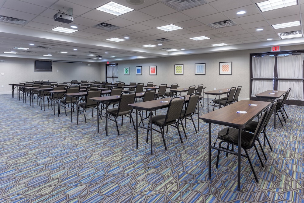 Holiday Inn Express Indianapolis Southeast 59/69