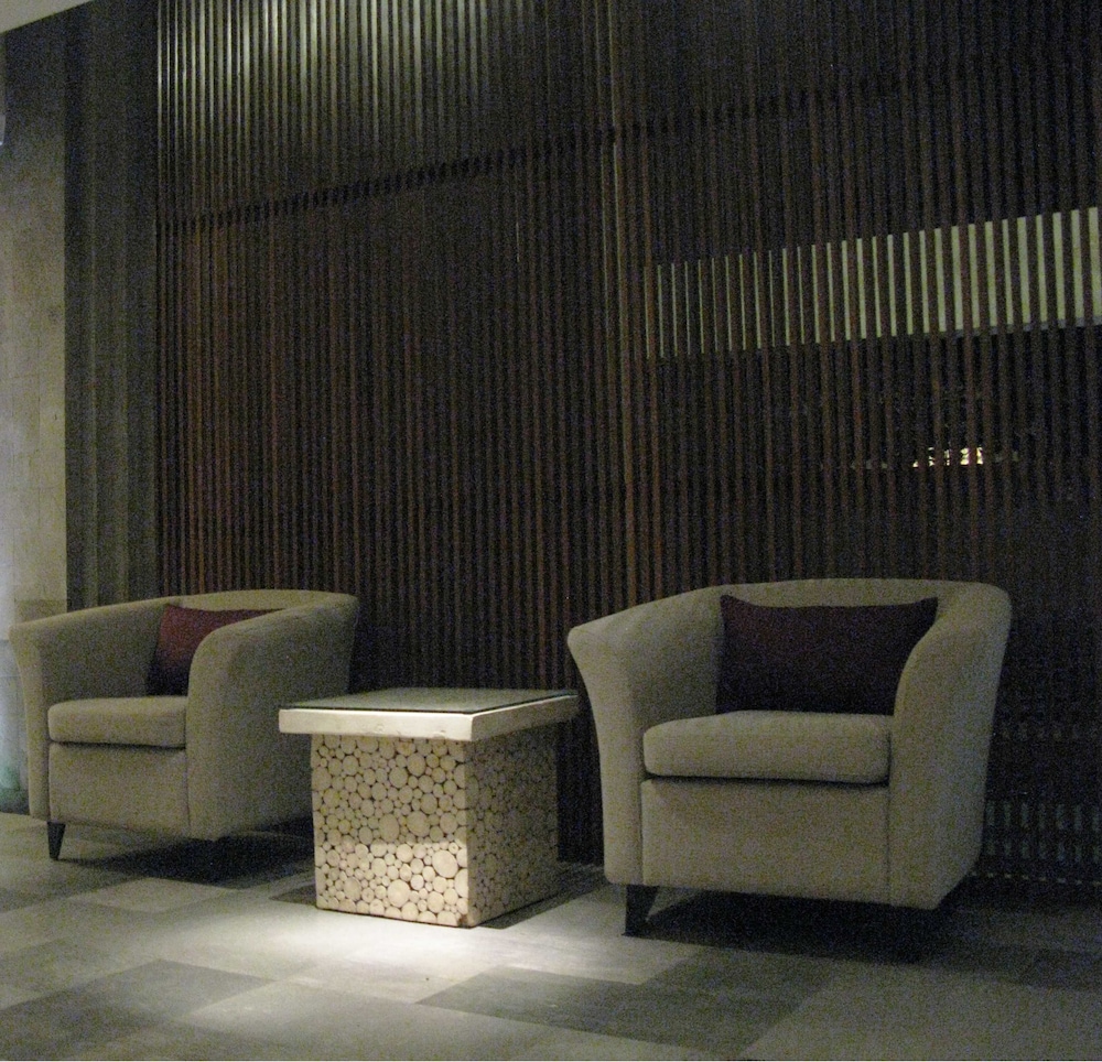 Anshel Hotel 24/45