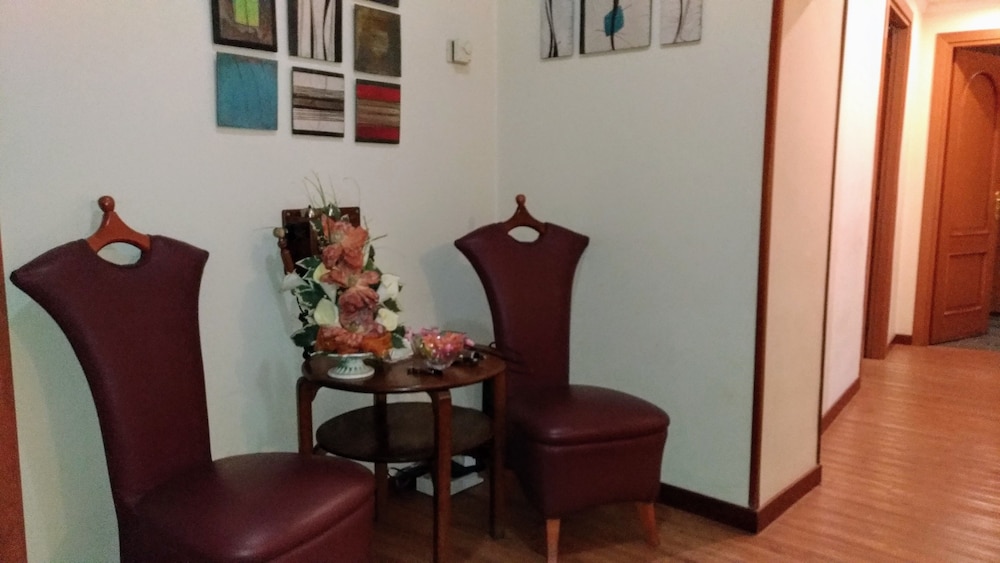 Nicolas Inn 43/50