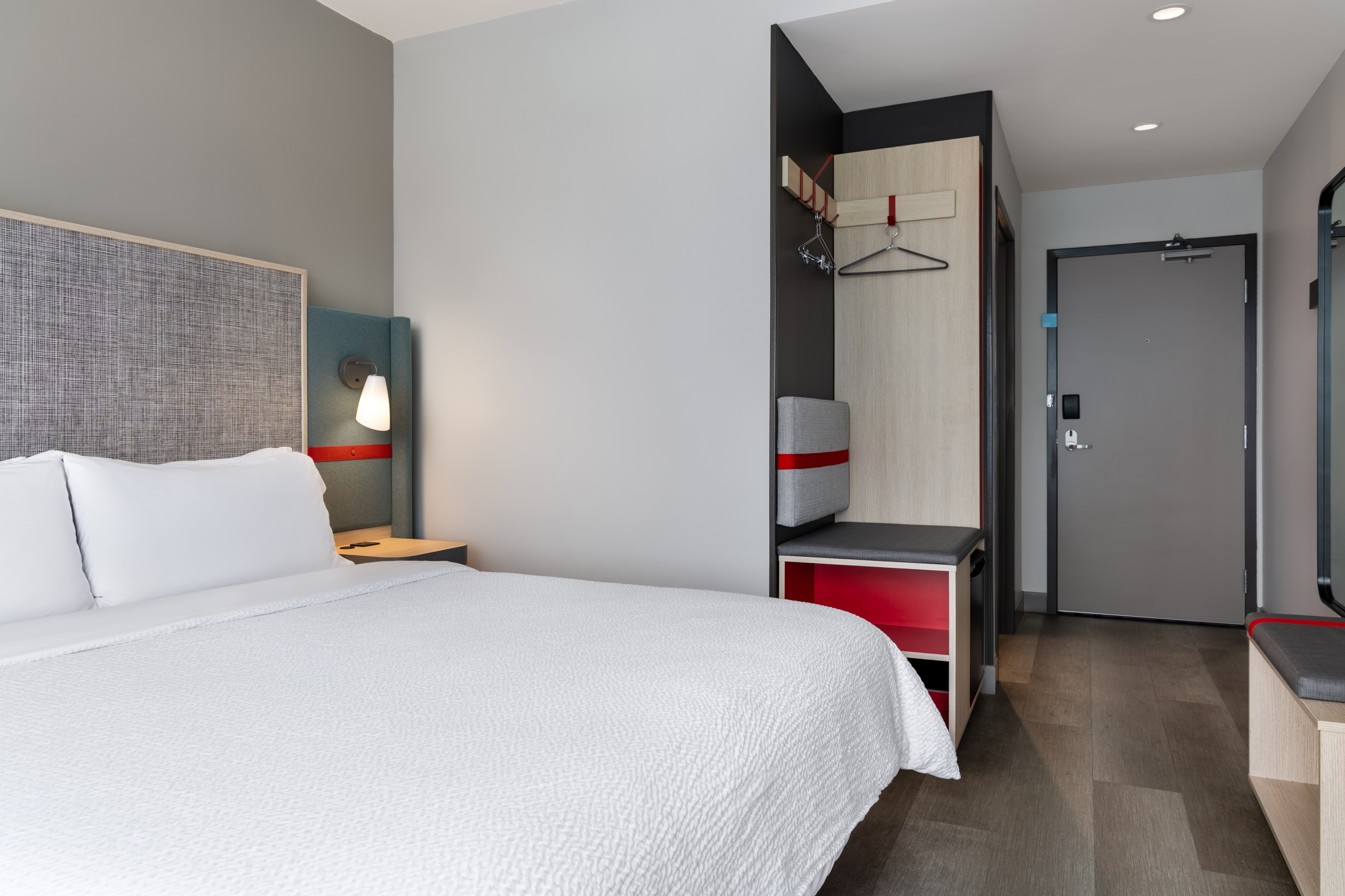 Avid Hotel Toronto - Vaughan Southwest 16/68