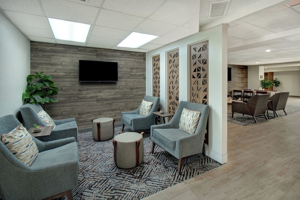 CANDLEWOOD SUITES COLUMBIA-FT. JACKSON 42/62