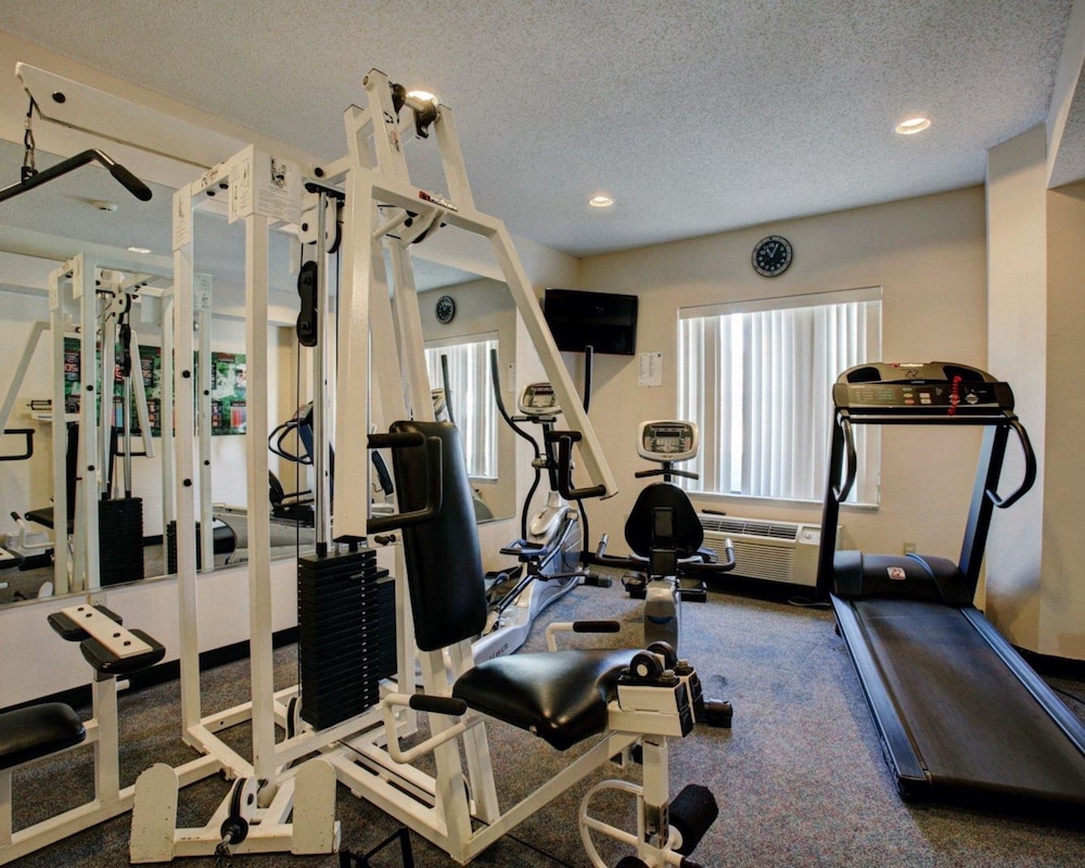 Comfort Inn and Suites Seguin, TX 15/37