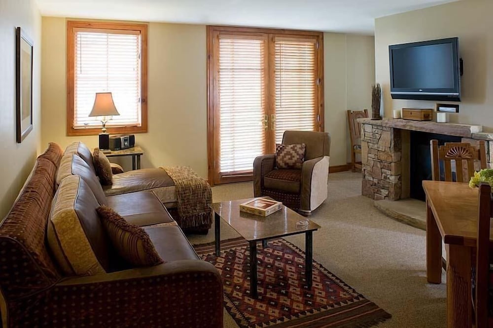 Inn at Lost Creek 32/59