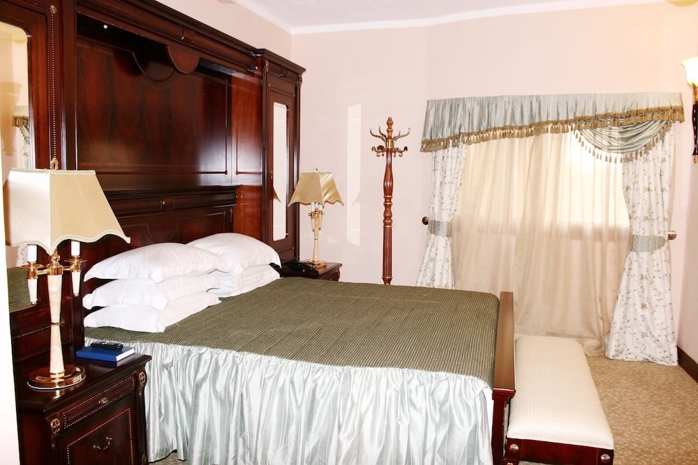 Imperial Royale Hotel 8/66