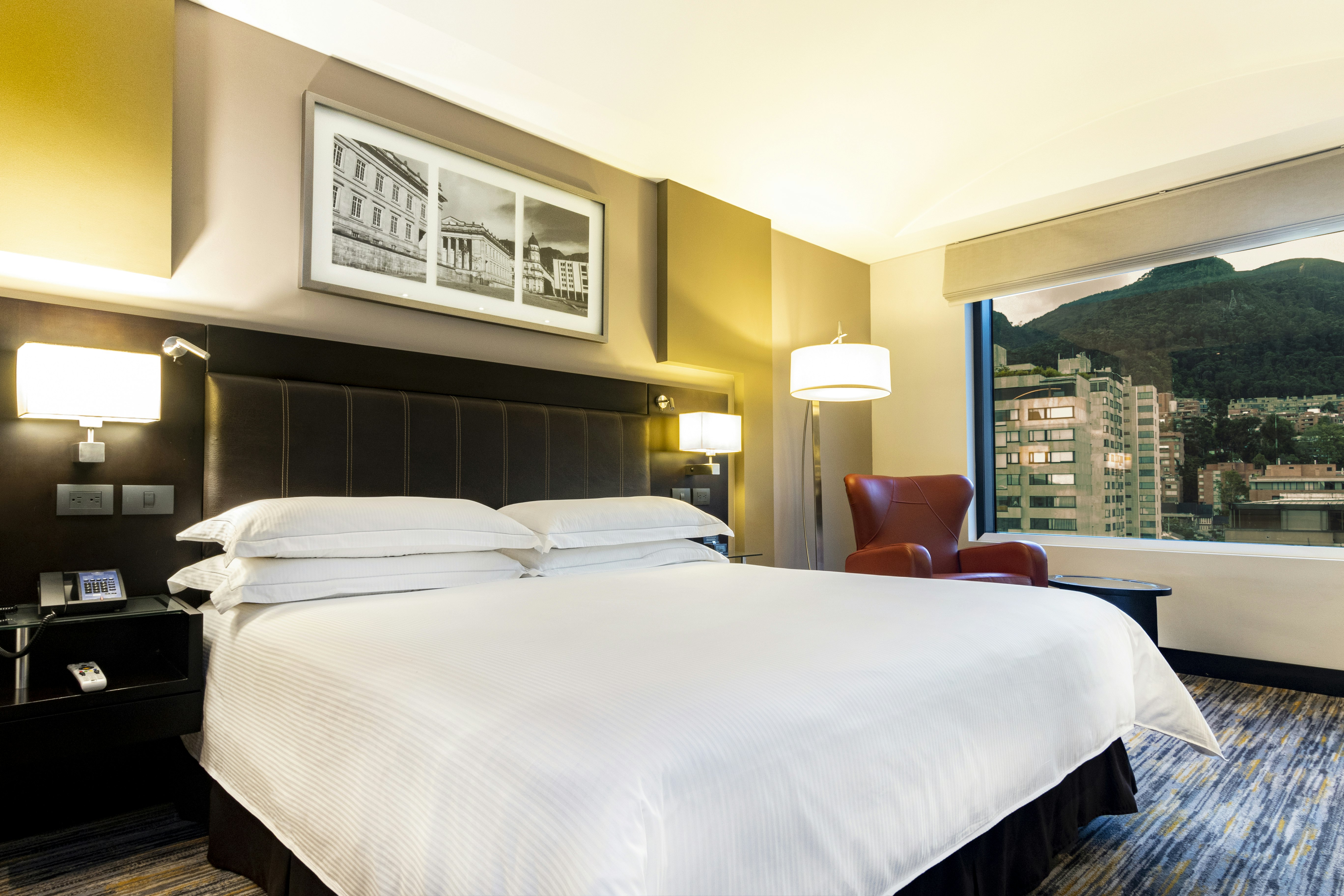 Room, King Bed, Executive Level، Hilton Bogota 4/9