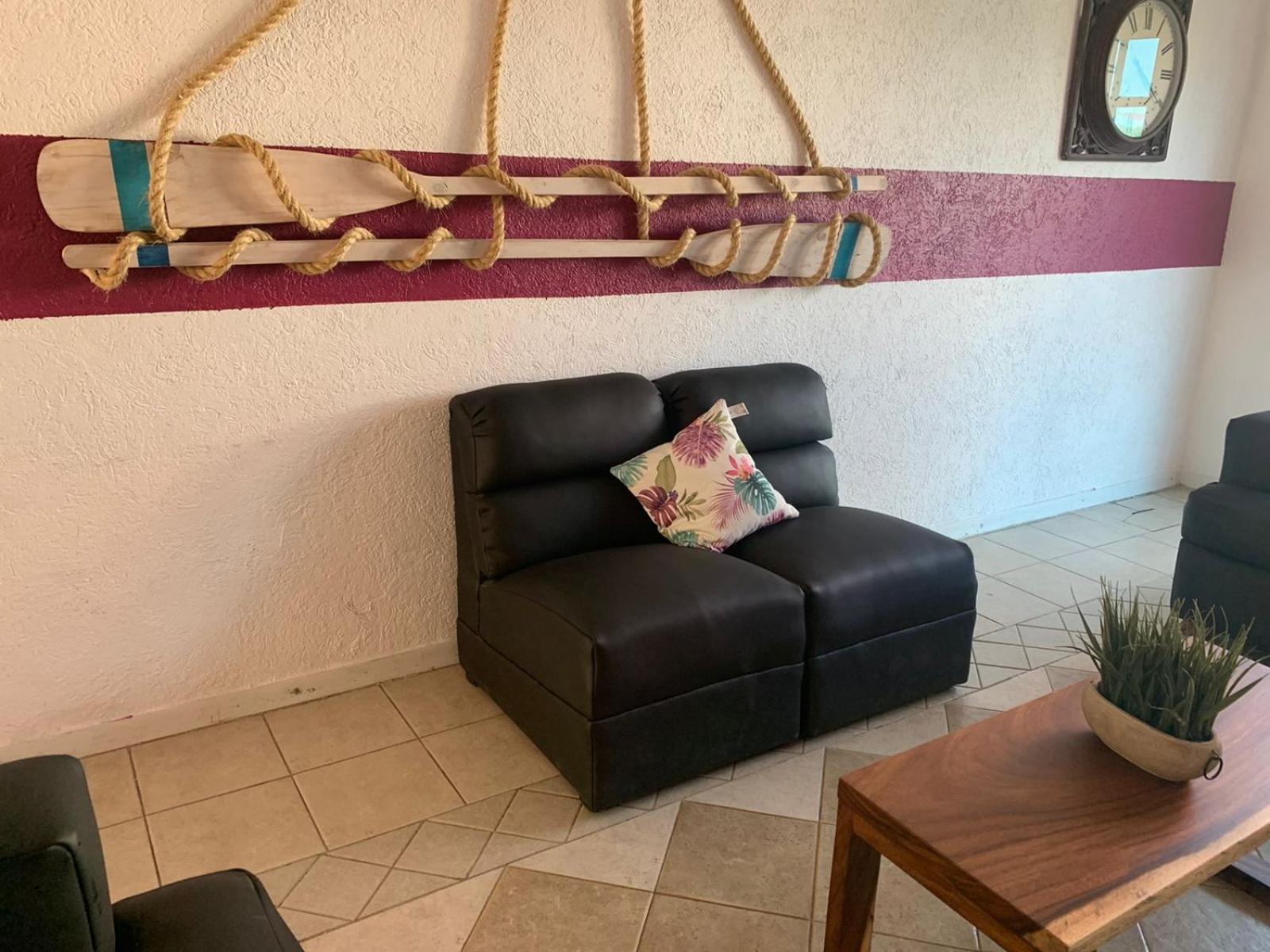 Hotel Plaza Jardin 48/70