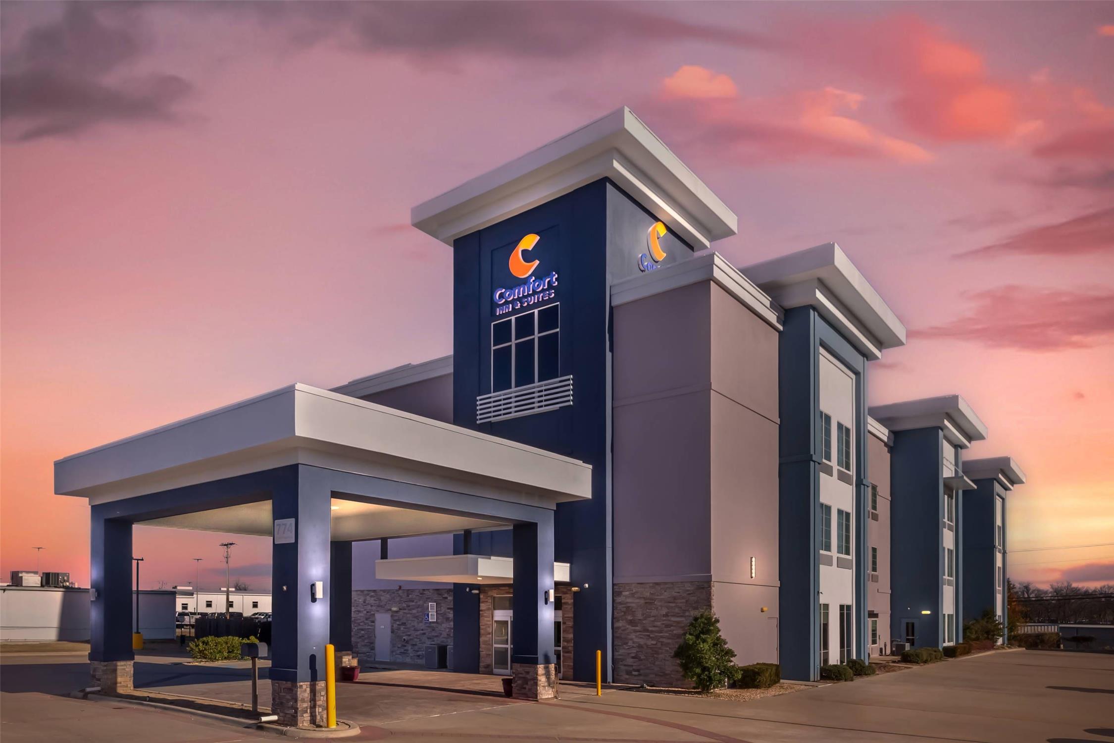 Comfort Inn & Suites Claremore 2/22