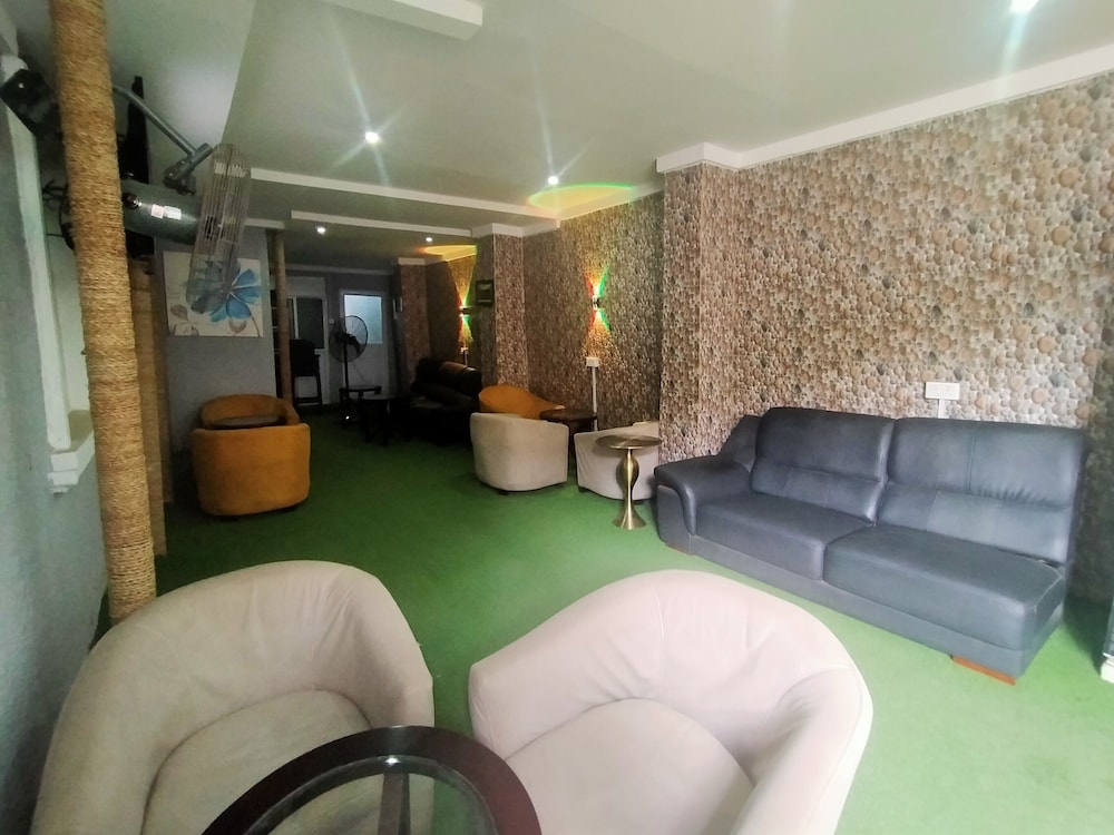 Boardwalk Hotel Wuse 2 14/23