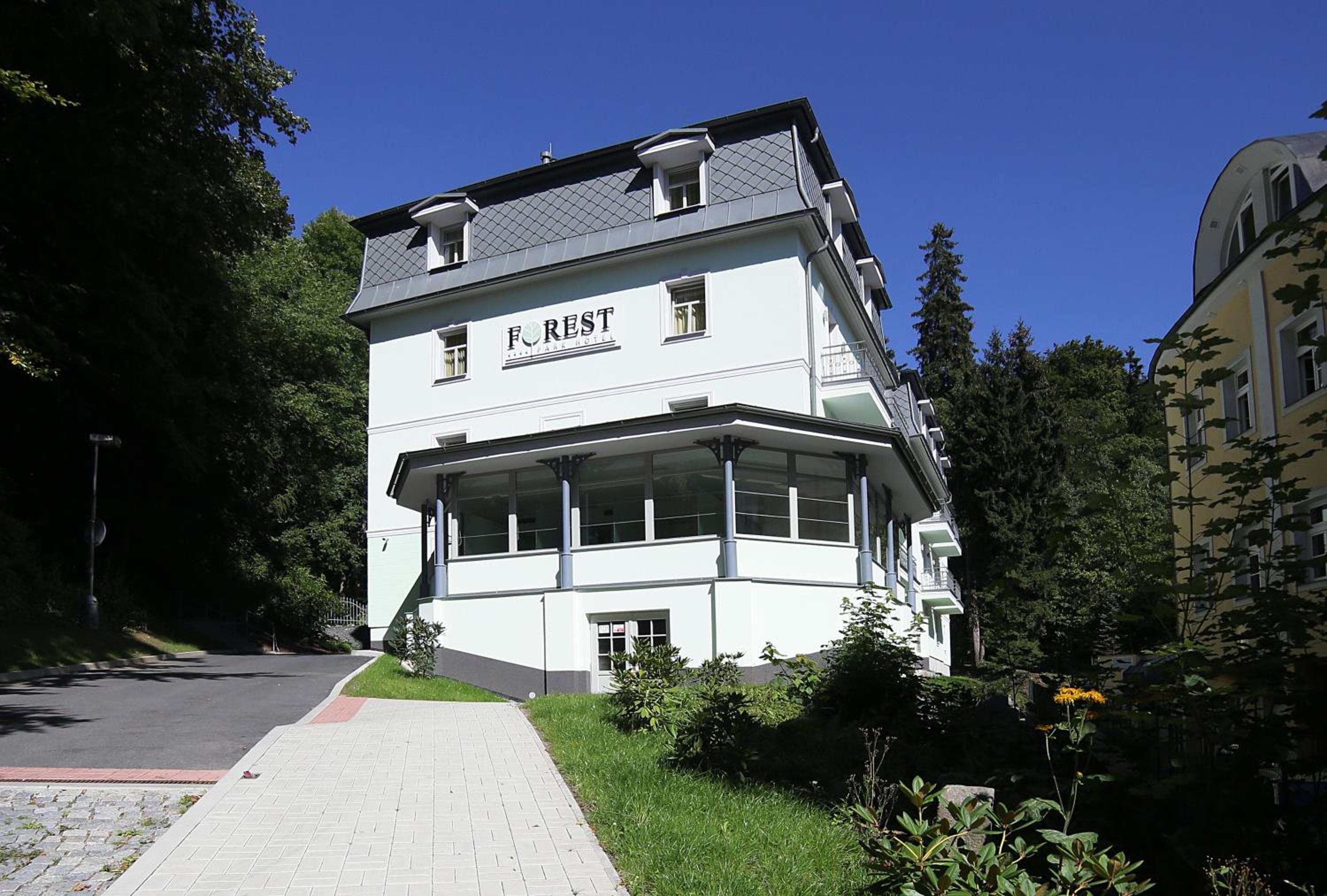 Parkhotel Forest 4/60