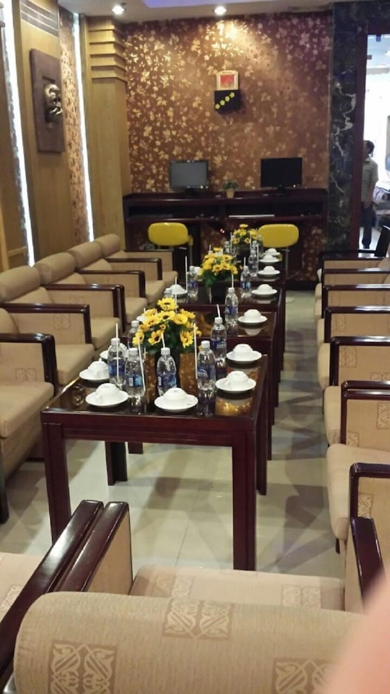 Hoang Vinh Hotel 26/28