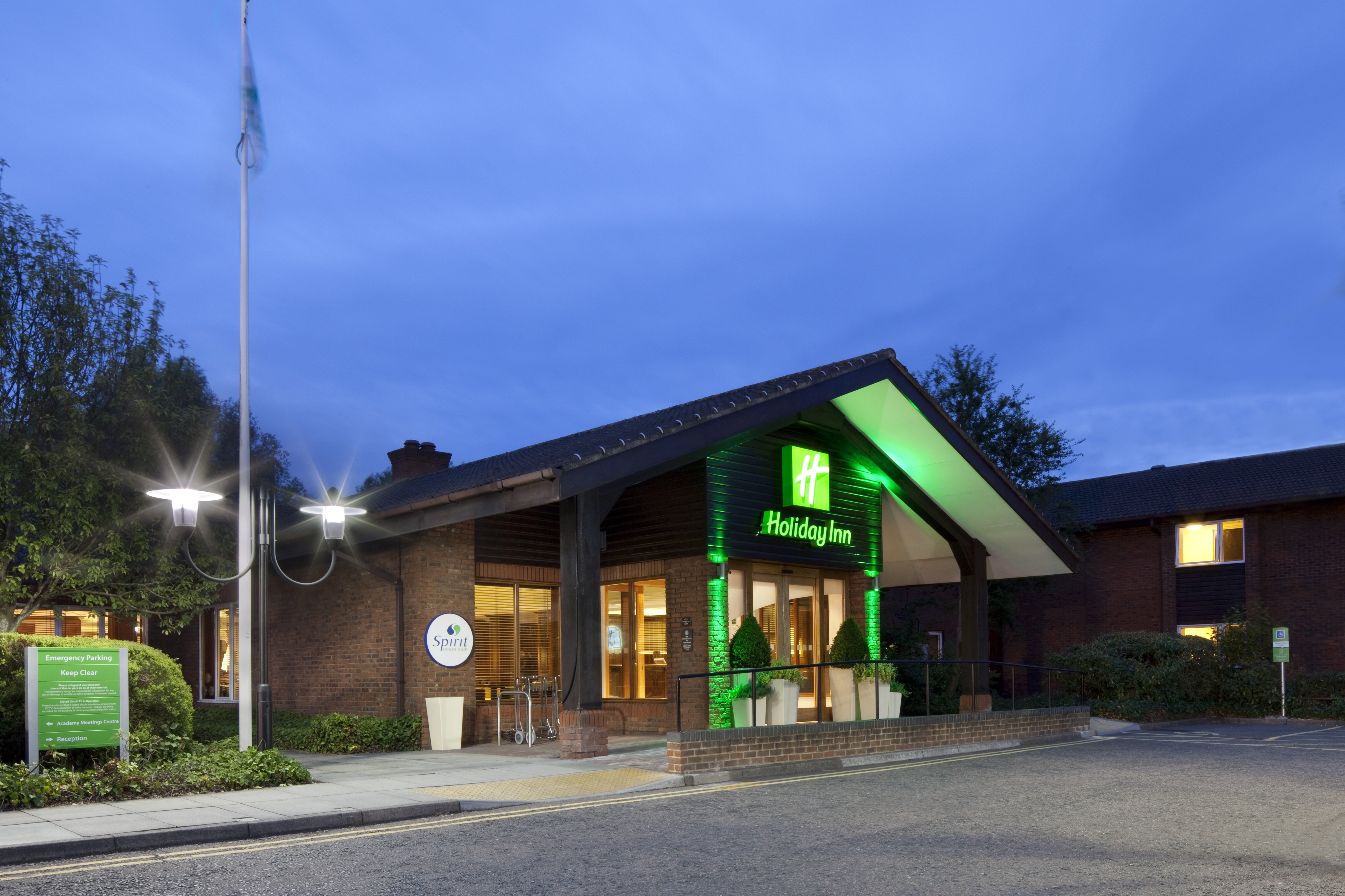 Holiday Inn Guildford 4/71