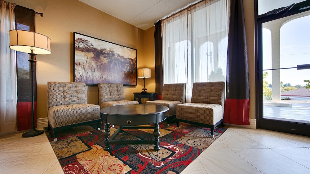 Days Inn by Wyndham Columbia Kentucky 32/52