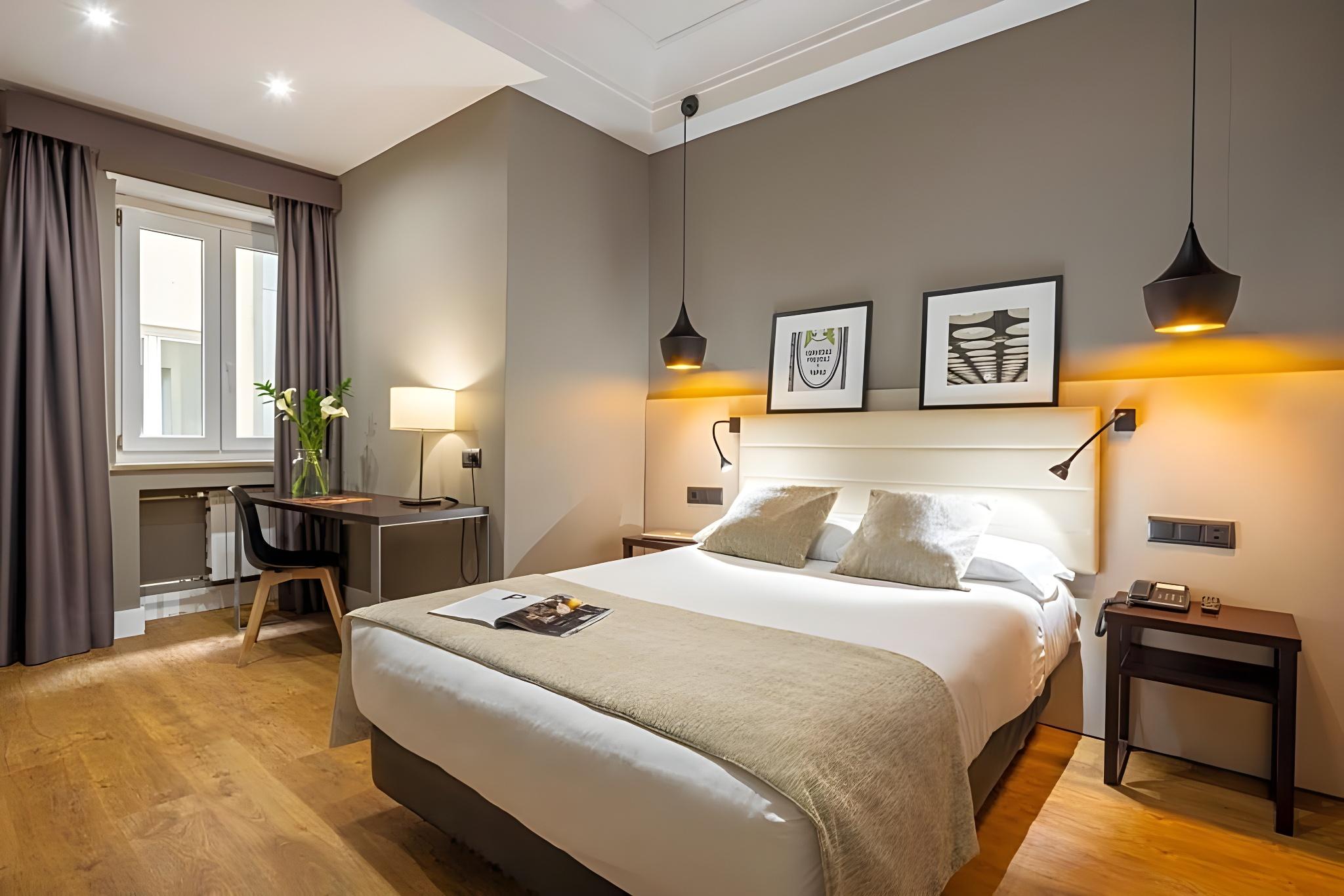 BASIC, DOUBLE BED