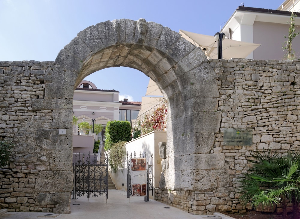 Galija 44/48