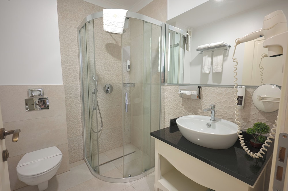 Old Town Boutique Hotel 46/50