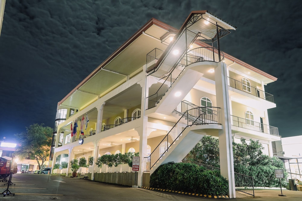 Kingsley's Hotel And Gastro Pub 2/52