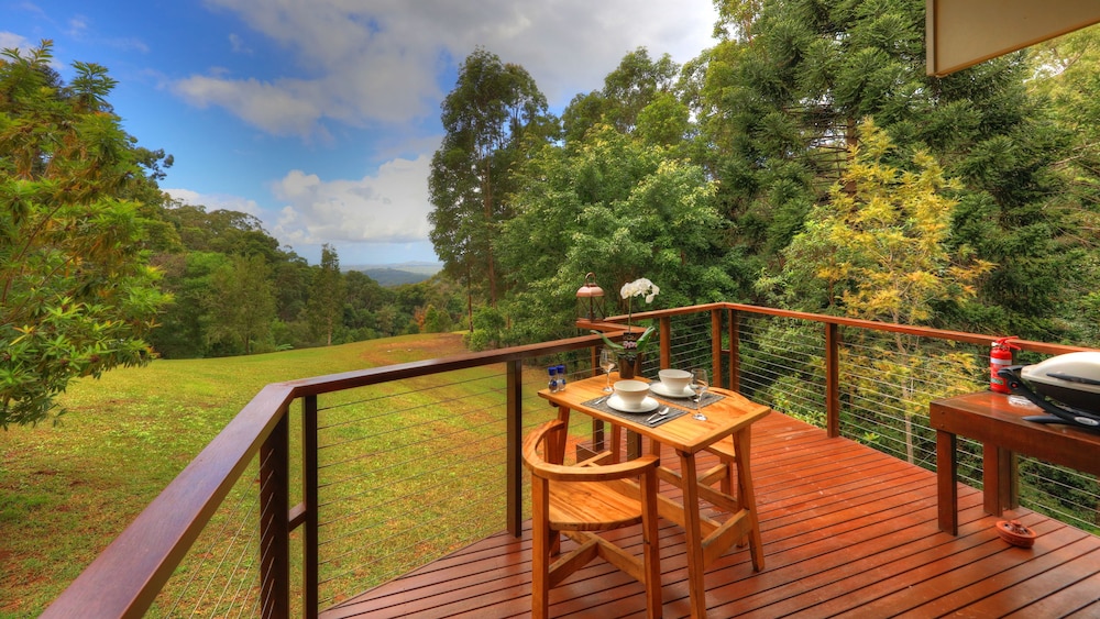Montville Oceanview Cottages 19/25