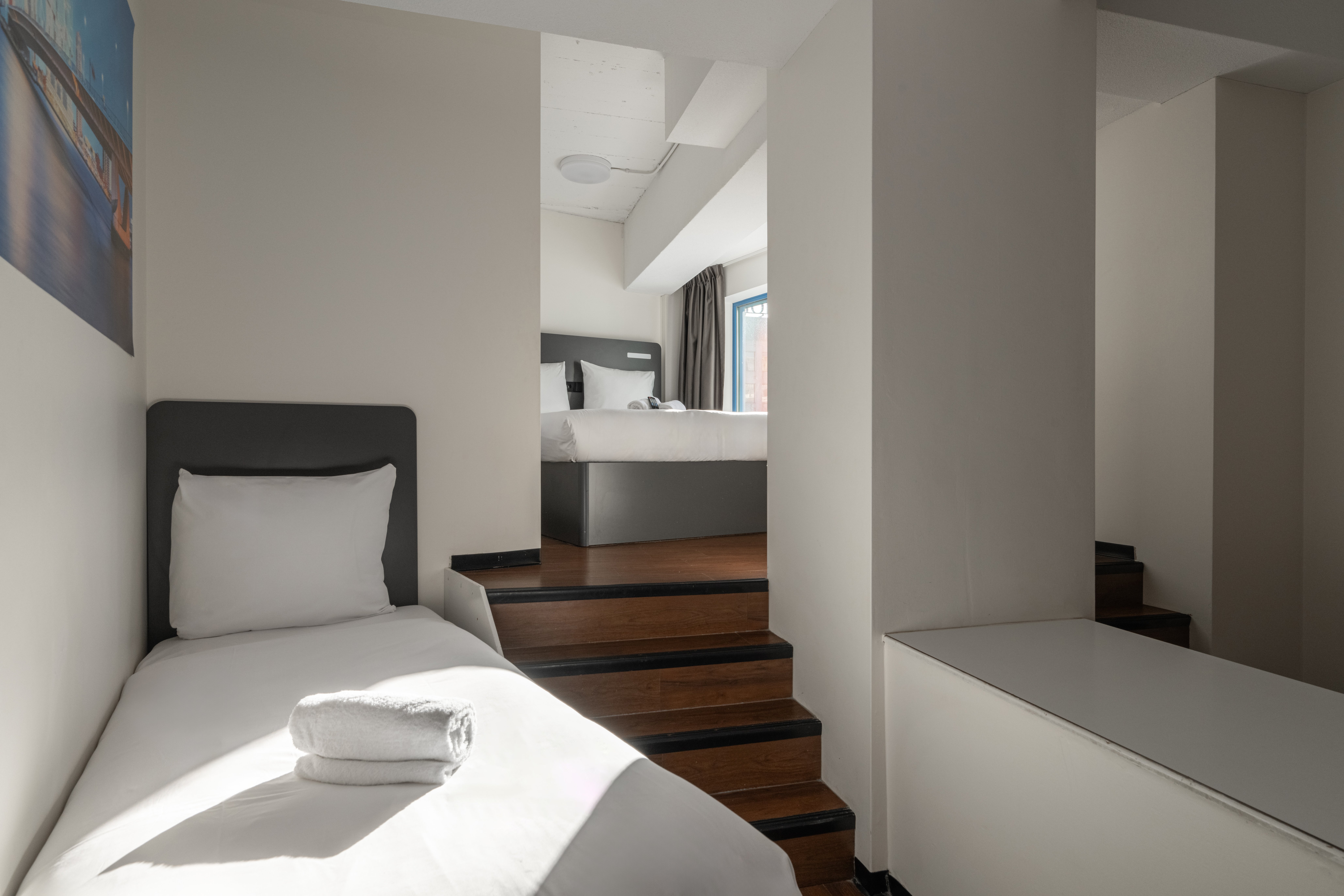 easyHotel Rotterdam City Centre 10/15