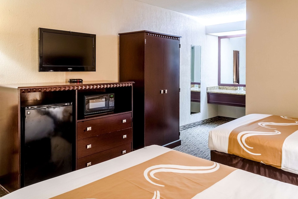 غرفة قياسية بسريرين مزدوجين للمدخنين، Quality Inn Moss Point - Pascagoula 9/10