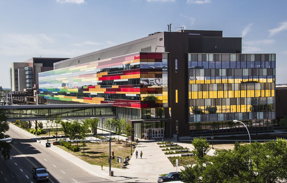 University of Alberta - Guest Accommodation 5/45