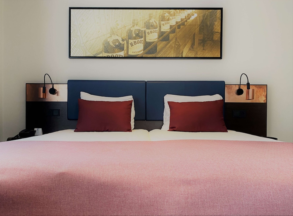 BEST WESTERN DAM SQUARE INN 9/54
