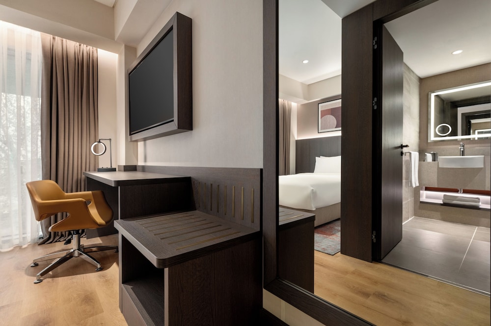 Ramada by Wyndham Istanbul Airport Arnavutkoy 60/68