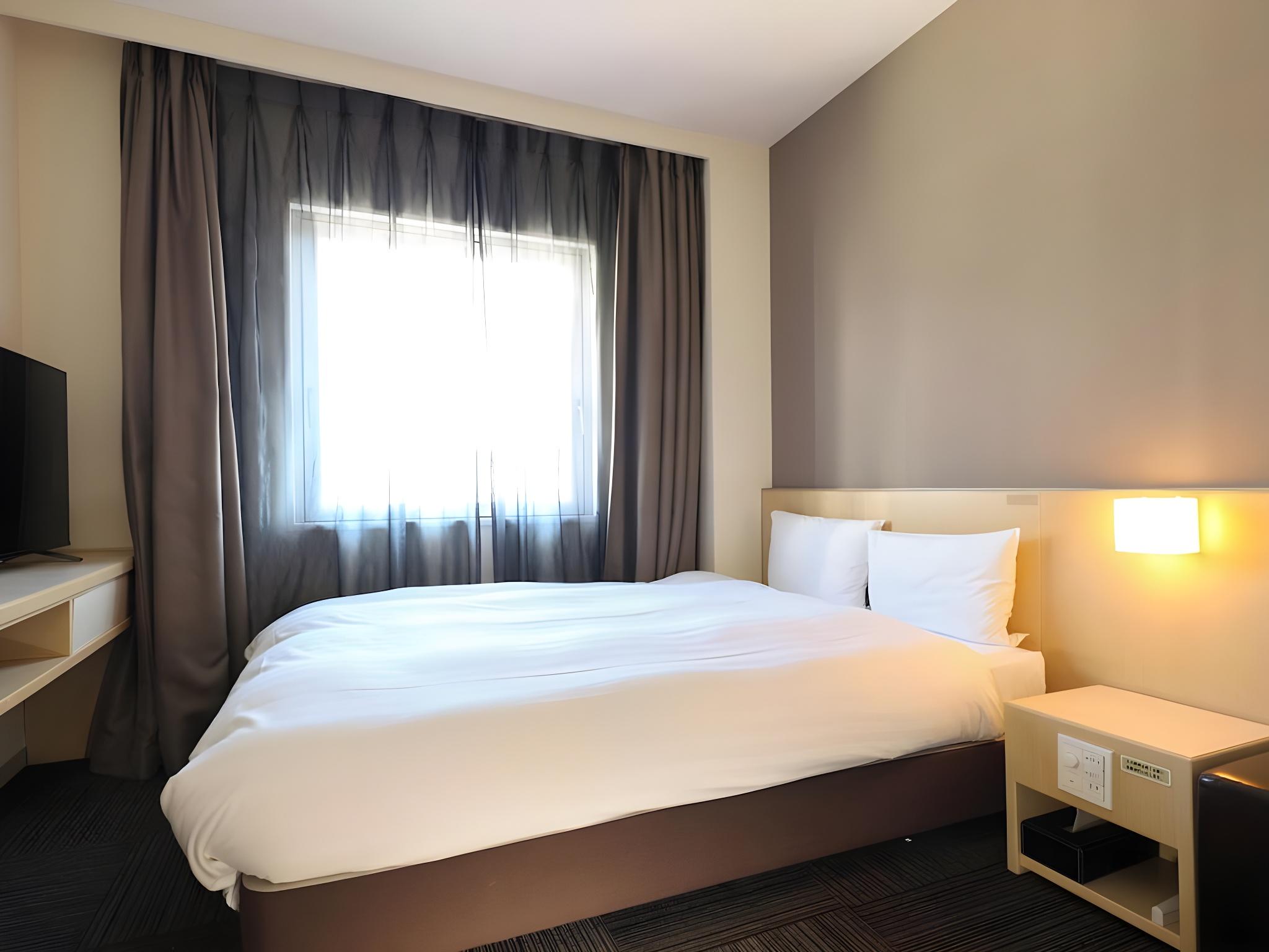 Room, Double Bed, No Cleaning Services