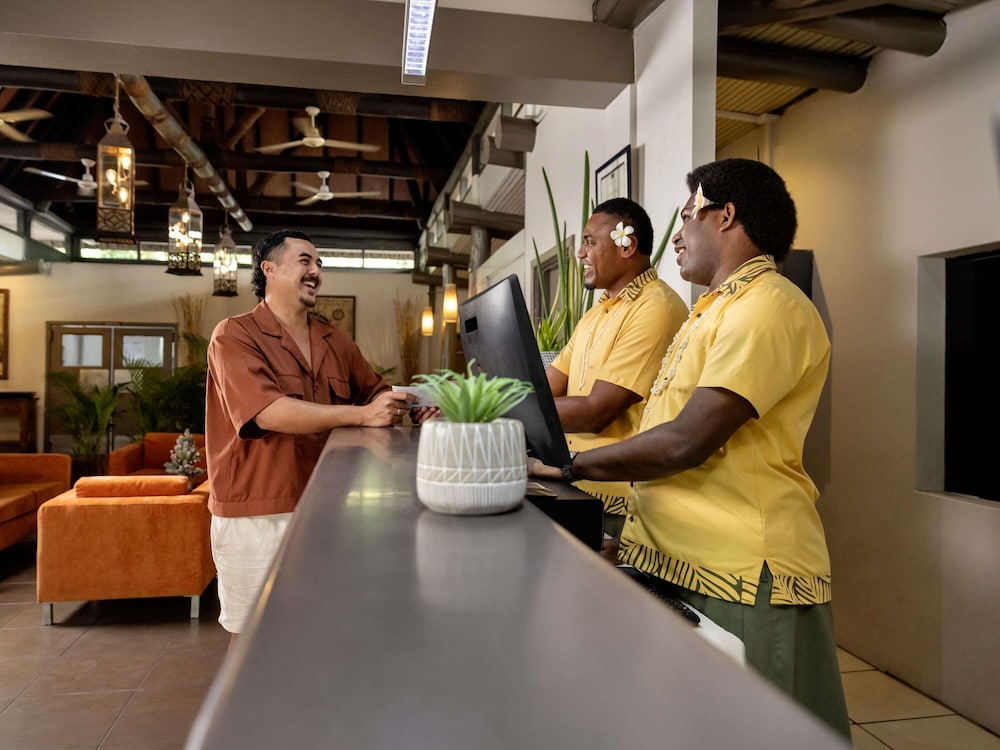 Mercure Nadi 9/48