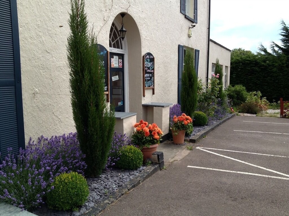 Castle Lodge Hotel 2/63