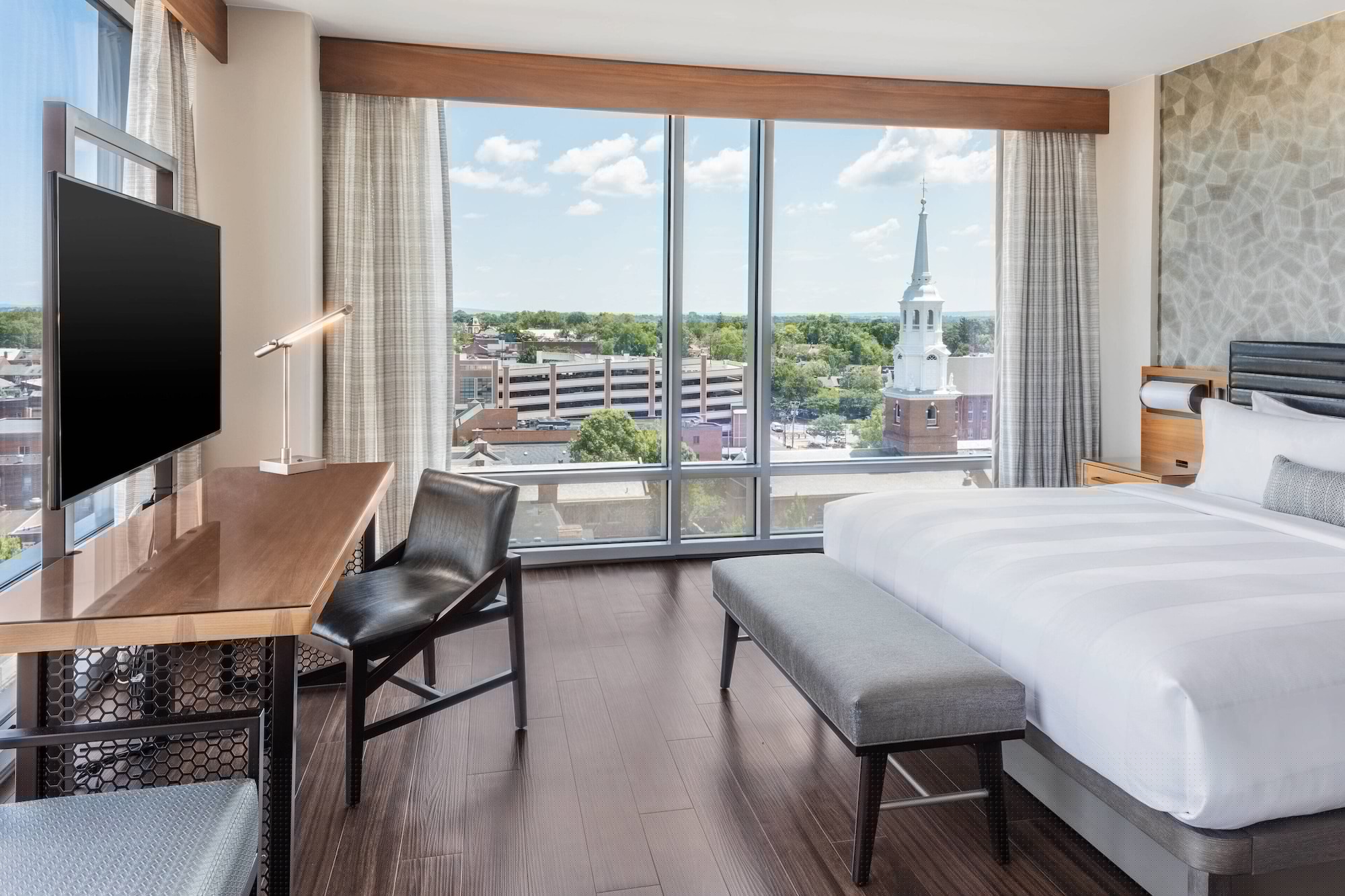 غرفة ركنية بسرير كينج بإطلالة على المدينة، Lancaster Marriott at Penn Square 4/7
