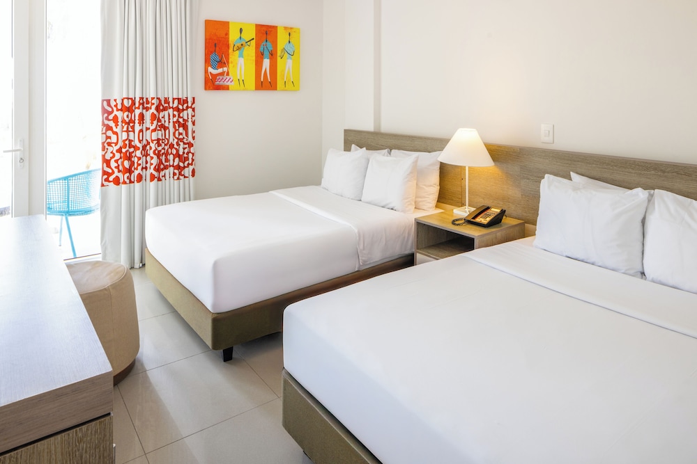 Decameron Maryland 12/50