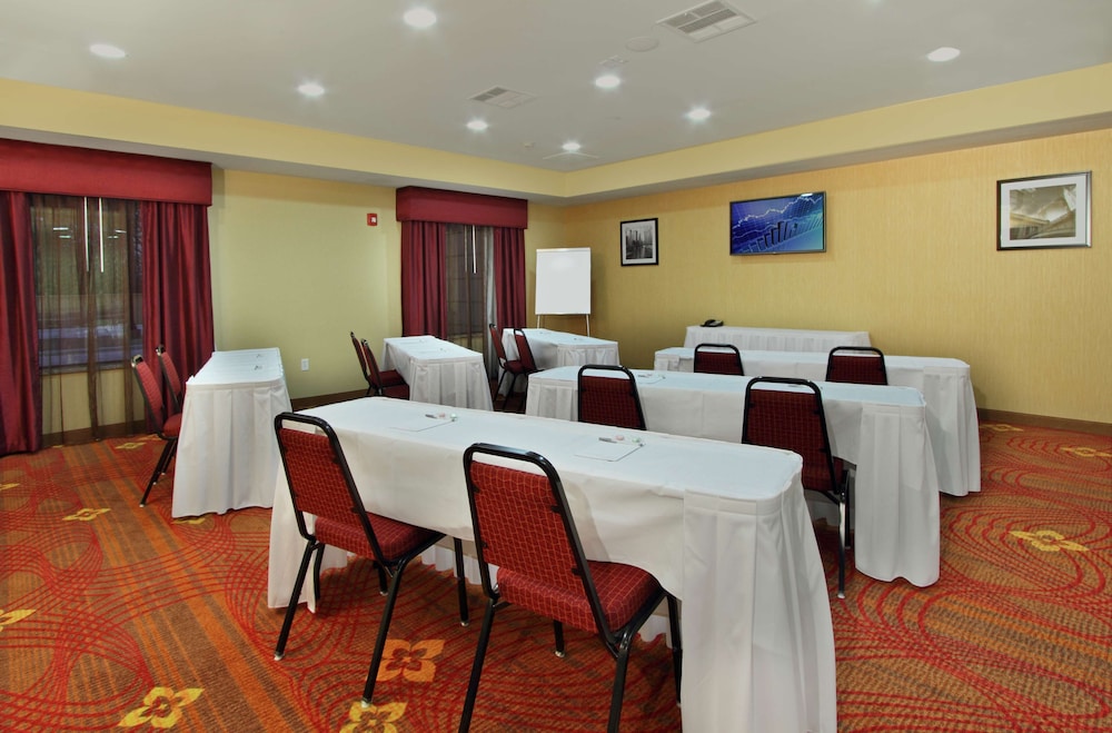 Hampton Inn Richland 38/43