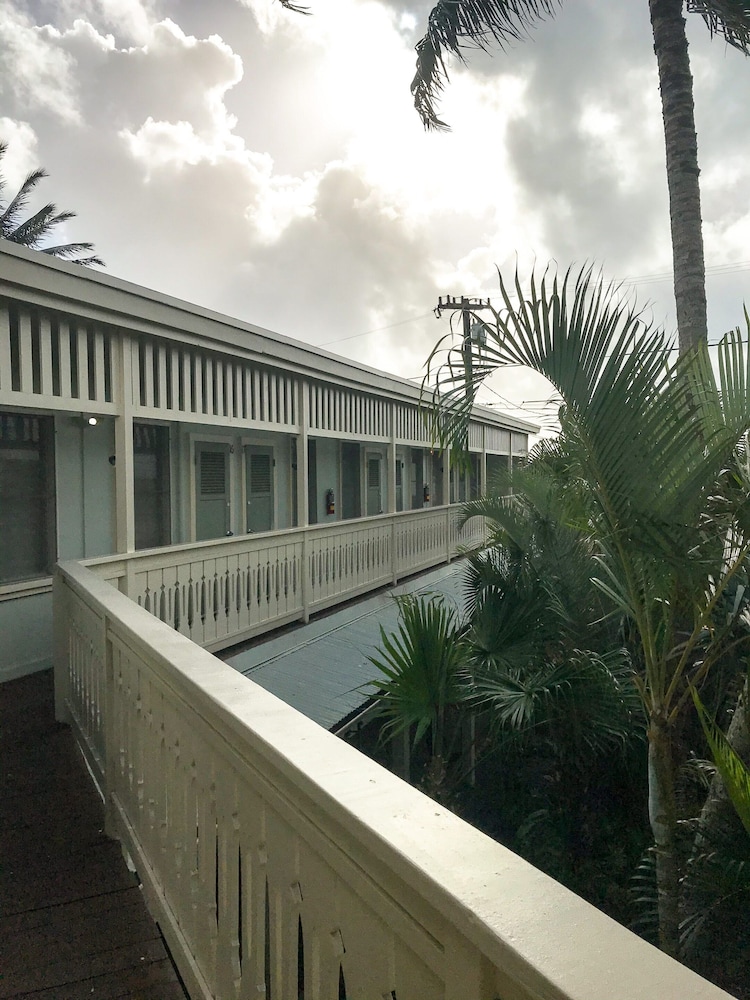 Kauai Palms Hotel 5/51