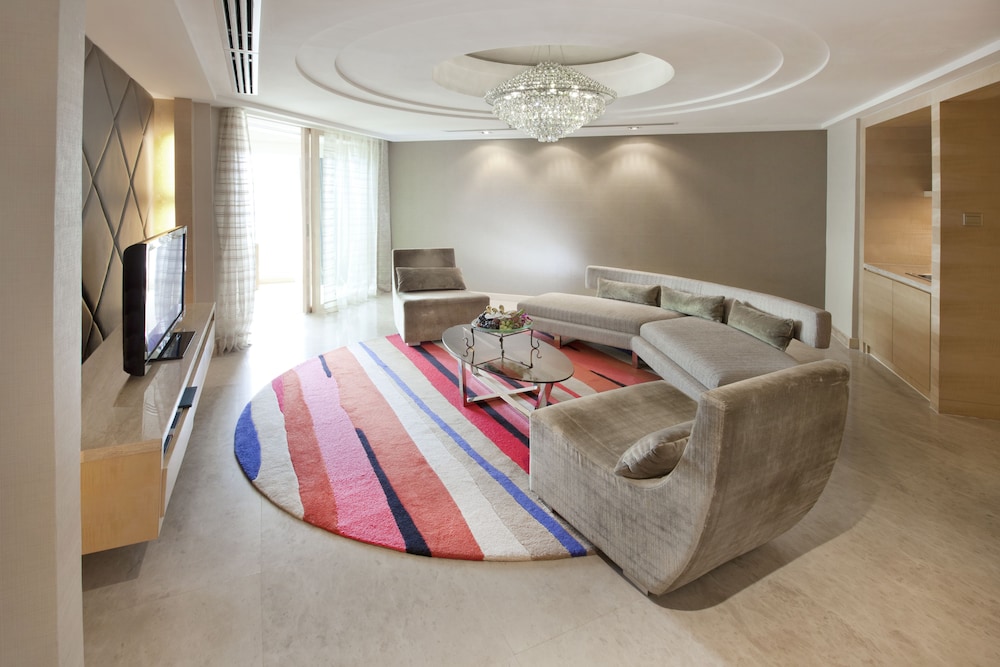 Dorsett Grand Subang 24/64
