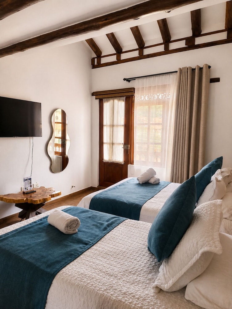 Hotel Boutique Cenit 22/49