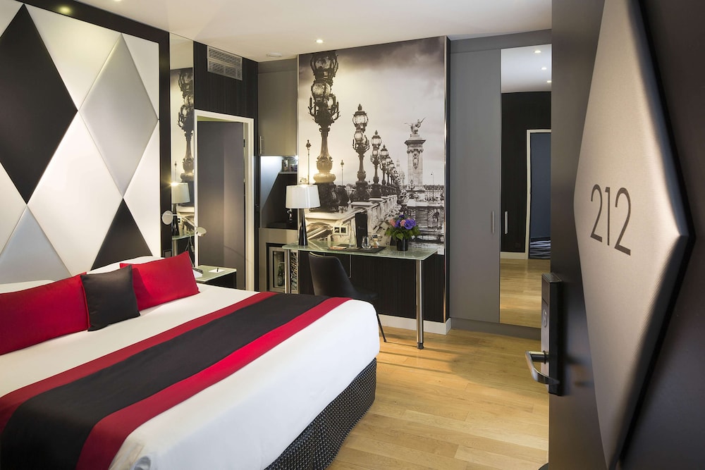 L Empire Paris 27/63