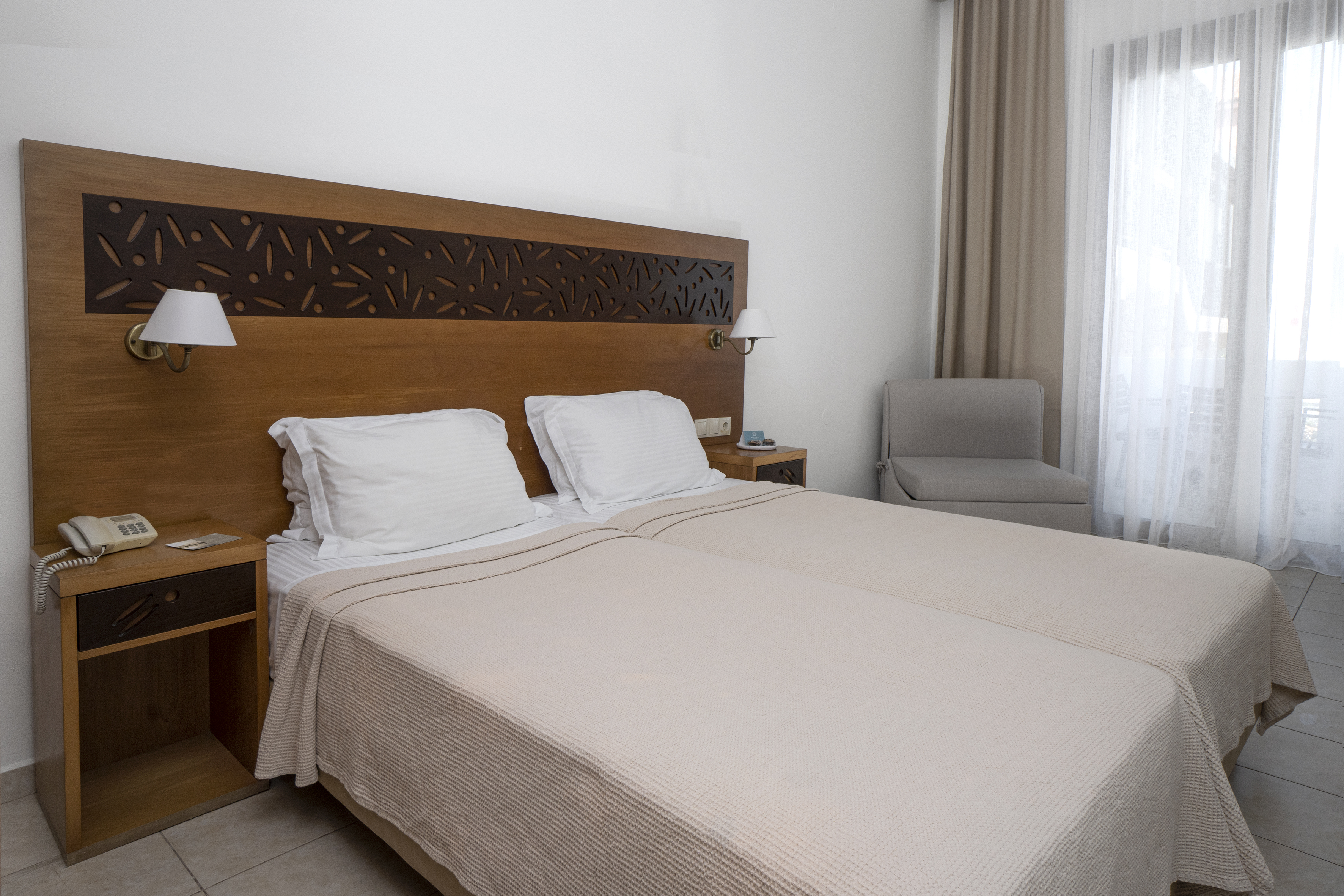Promo, Double or Twin Bed