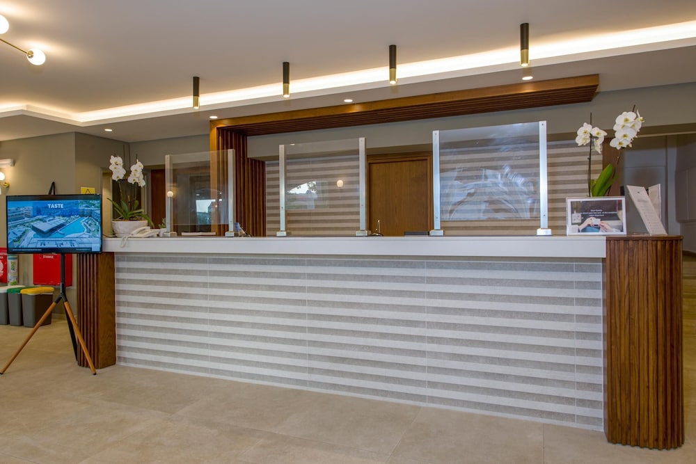 Kalyves Beach Hotel 12/69