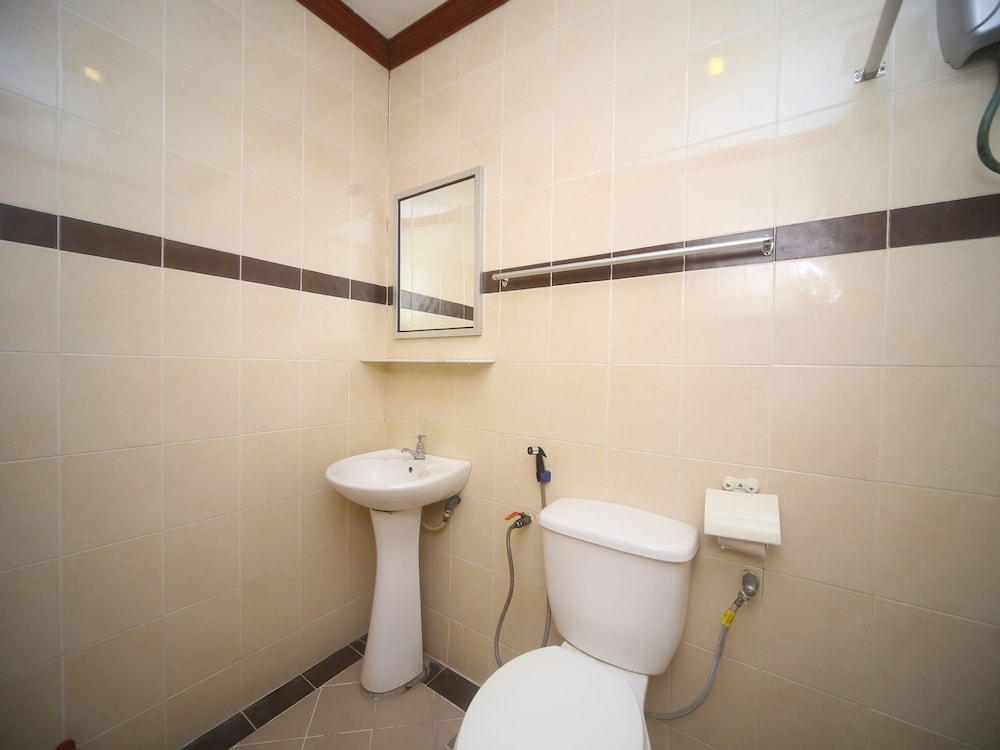 OYO 1027 Hotel London 15/16