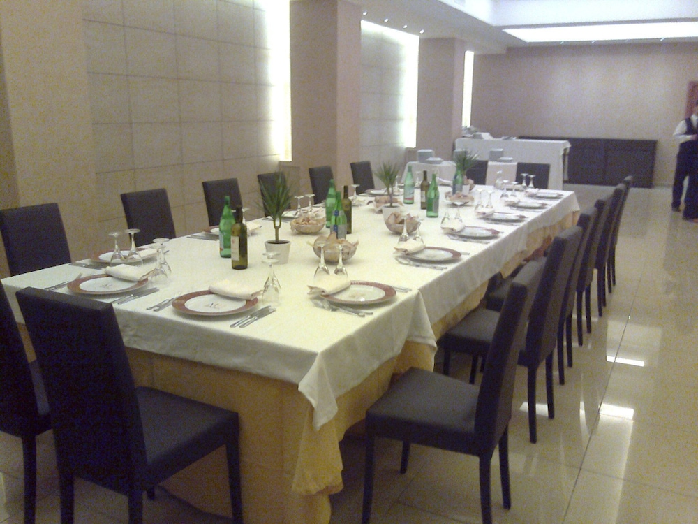 HOTEL TIEMPO 29/33