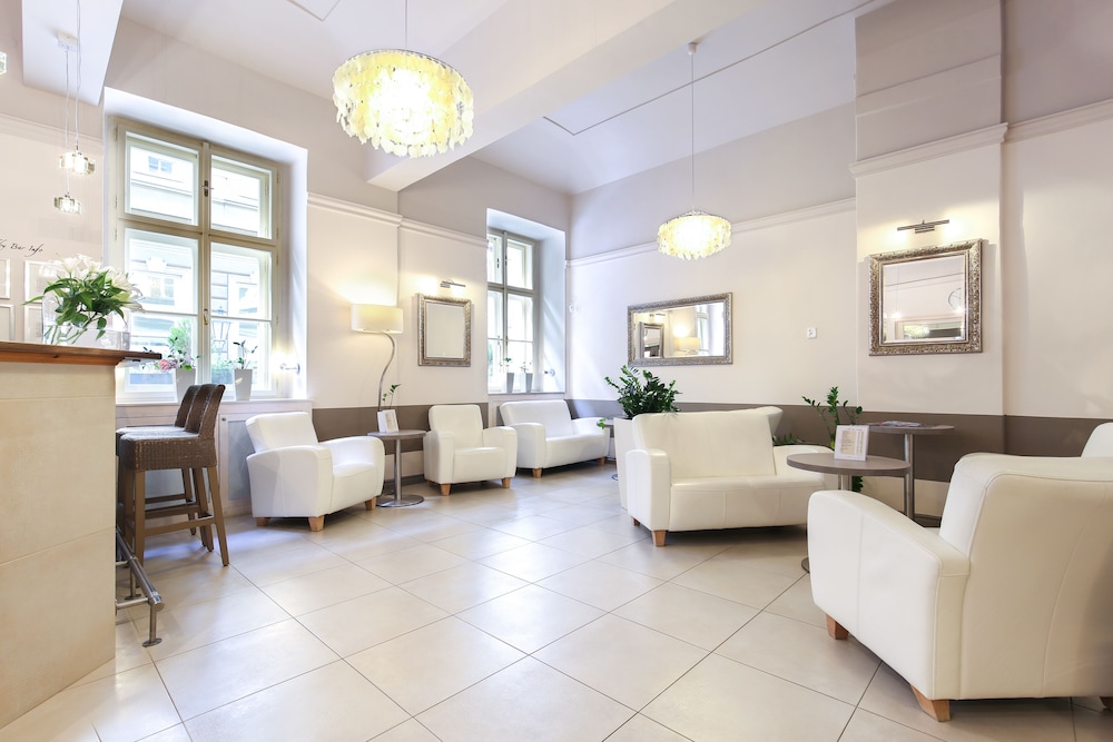 Unitas Hotel 5/55