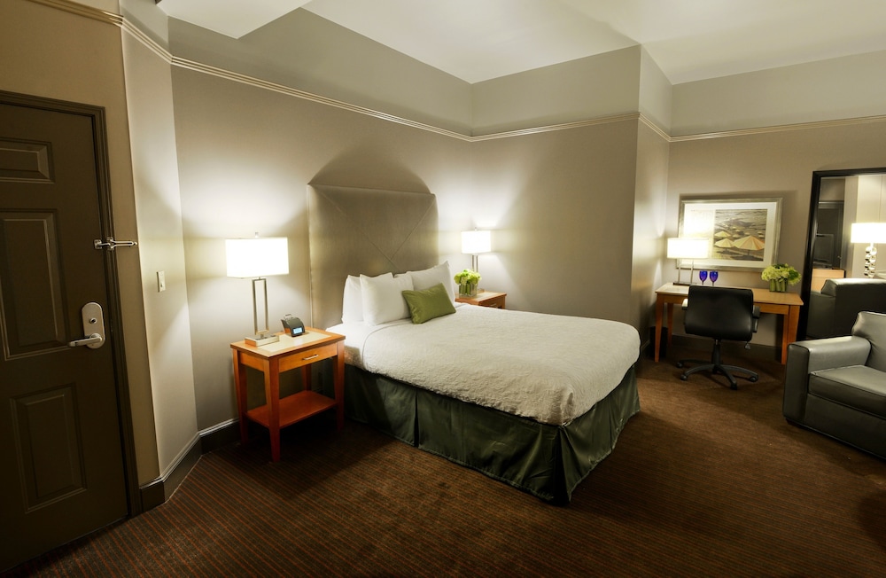 Magnolia Hotel Dallas Downtown 8/67