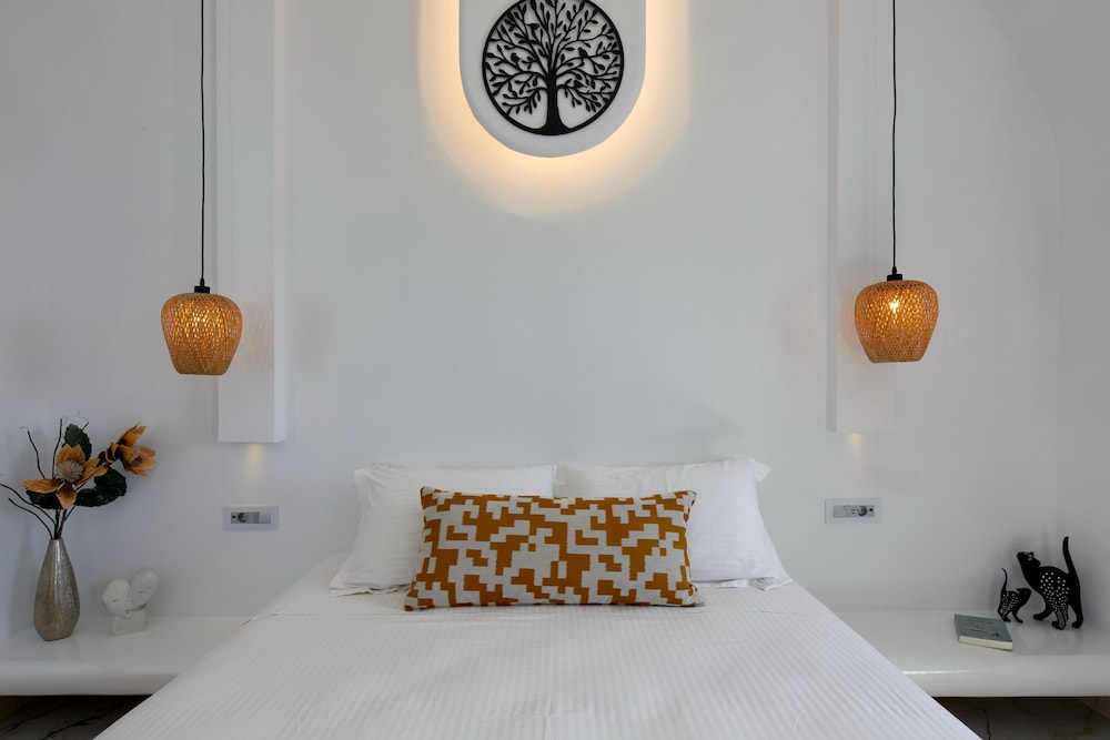 Allure Breeze Suites 27/79