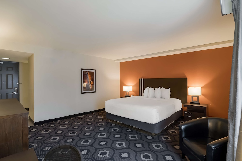 Grand Z Hotel Casino by Red Lion Hotels 24/57